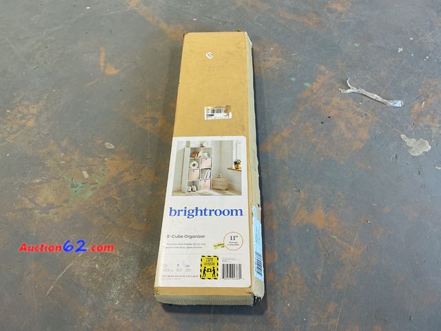 Lot 44-500j - 8-Cube Book Shelf White - Brightroom™ See All Photo's Not Tested E-Commerce Return, A basic inspection has been given to this item. Sold AS-...