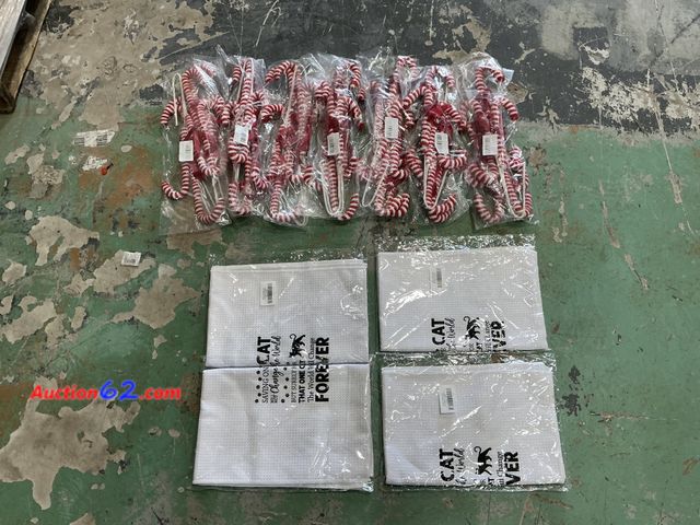 Lot 44-754b - Mix lot of Miscellaneous Items- Seller States New Appears New, A basic inspection has been given to this item. Sold AS-IS. See All Photo's N...