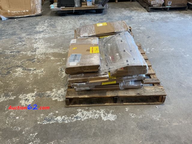 Lot 44-1113m - Pallet of Sink Grids and Vents E-Commerce Return, A basic inspection has been given to this item. Sold AS-IS. See All Photo's Not Tested