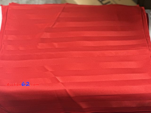 Lot 44-6034i - Set of 10 designer cloth napkins measures approximately 18.5x 19. Not tags or barcodes Used. Used See All Photo's Unmarked, No barcodes