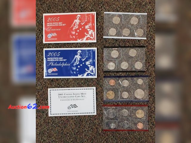 Lot 44-8508o - HUGE 2005 UNITED STATES MINT 22 COIN SET W/SACAGWEA DOLLARS, KENNEDY HALVES, STATE QUARTERS-CALIFORNIA, MINNESOTA, OREGON, KANSAS AND WEST V...