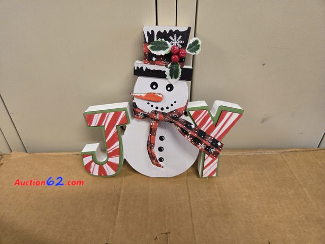 Lot 44-6618w - 9x9in Farmhouse Wooden Snowman Table Decor Appears New, A basic inspection has been given to this item. Sold AS-IS.