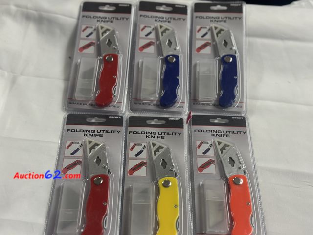 Lot 44-6020g - 6 folding utility knives. Assorted colors. NEW. See All Photo's Not Tested Never opened, Factory Sealed
