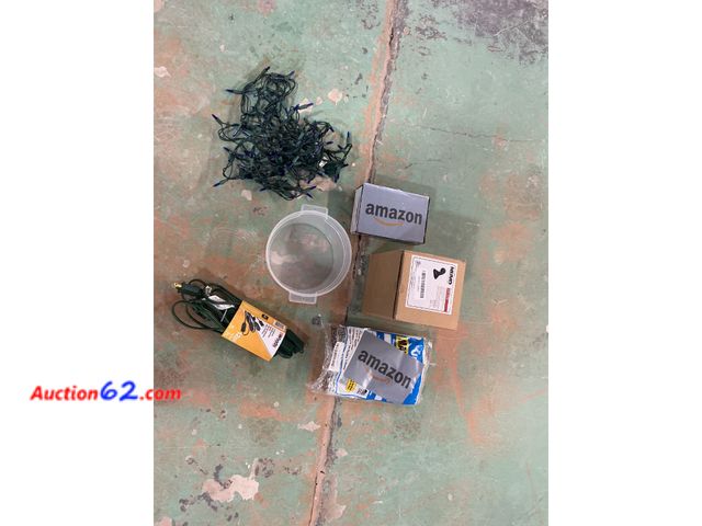 Lot 44-932 - Woods Extension Cord, Cordon multiprise, 9 ft Not Tested E-Commerce Return, A basic inspection has been given to this item. Sold AS-IS.