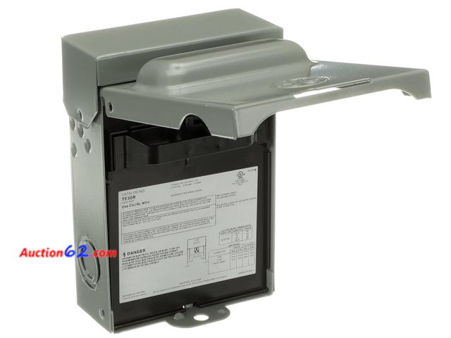 Lot 44-129w - GE tf30rcp 30-Amp 120/240-Volt Fused AC Disconnect Appears New, A basic inspection has been given to this item. Sold AS-IS.