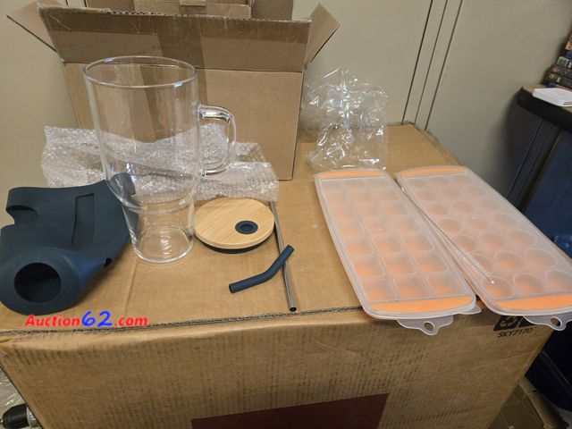 Lot 44-6588g - Glass Tumbler with Lid and Straw, 35 oz Glass Tumbler with Handle and Silicone Sleeve (Navy blue), 32oz with 2 Ice Cube Trays Appears New, A...