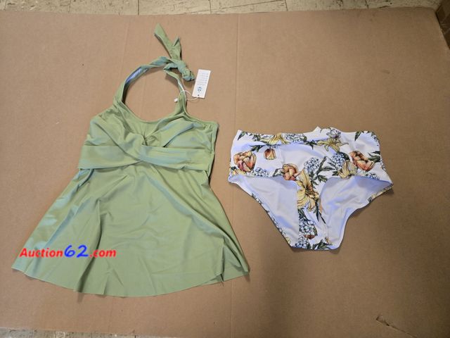 Lot 44-6765g - Size Medium Beachsissi 2pc Women's Bikini  Appears New, A basic inspection has been given to this item. Sold AS-IS.