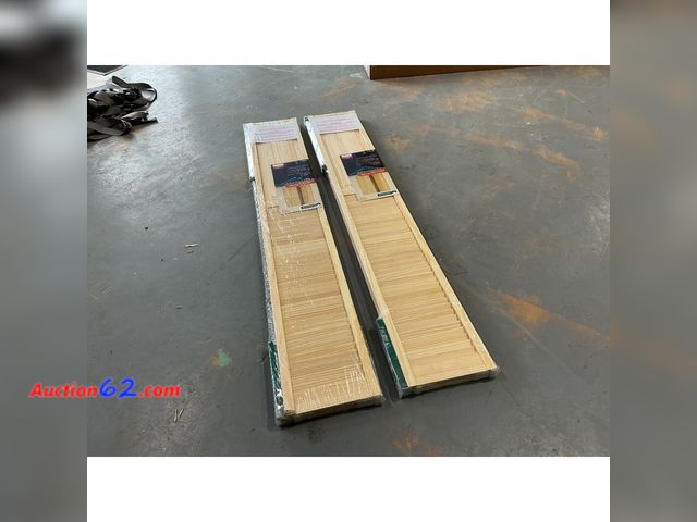 Lot 44-681i - $150 Retail price - Veranda Bifold FR5 Classic LVR/PNL - 1 x 24 x 78 Raw Not Tested Appears New, A basic inspection has been given to this i...