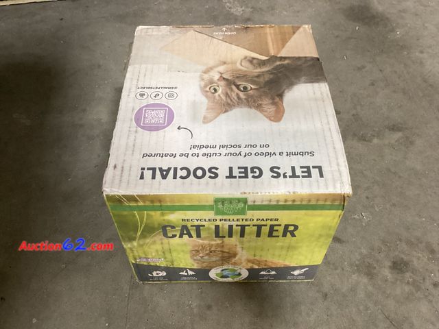 Lot 44-271g - Recycled Pelleted Paper Cat Litter E-Commerce Return, A basic inspection has been given to this item. Sold AS-IS.