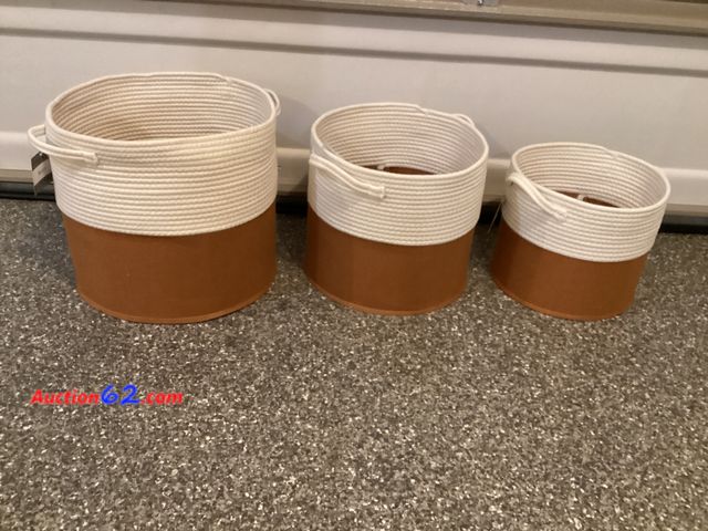 Lot 44-7716b - Lot of (3) storage baskets.  Appears New, A basic inspection has been given to this item. Sold AS-IS. See All Photo's
