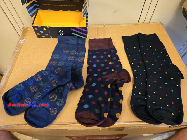 Lot 44-6682t - 3 Pairs Ciocca Socks Men's fancy socks. Warm Cotton Soft and Comfortable Appears New, A basic inspection has been given to this item. Sold A...