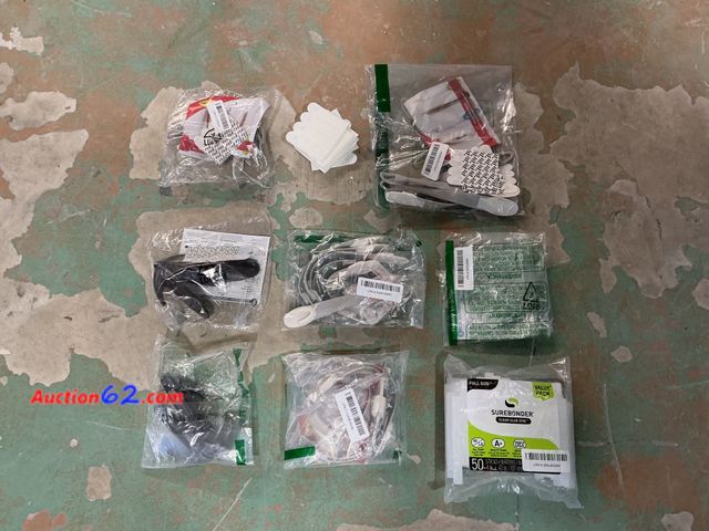 Lot 44-936 - Surebonder Clear Glue Stik - Full Size, Value Pack, 50 Sticks Not Tested E-Commerce Return, A basic inspection has been given to this item. ...