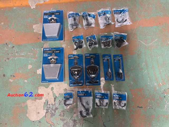 Lot 44-627g - Mix lot of Everbilt Items Appears New, A basic inspection has been given to this item. Sold AS-IS. See All Photo's Not Tested