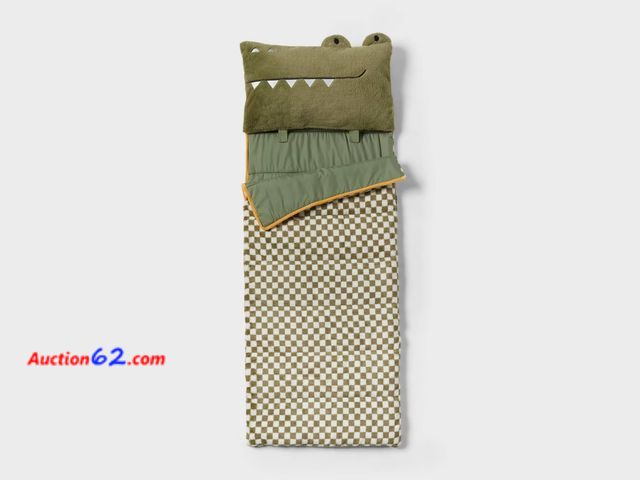 Lot 44-132b - Retail of $40-Alligator Kids' Sleeping Bag - Pillowfort™ Appears New, A basic inspection has been given to this item. Sold AS-IS.
