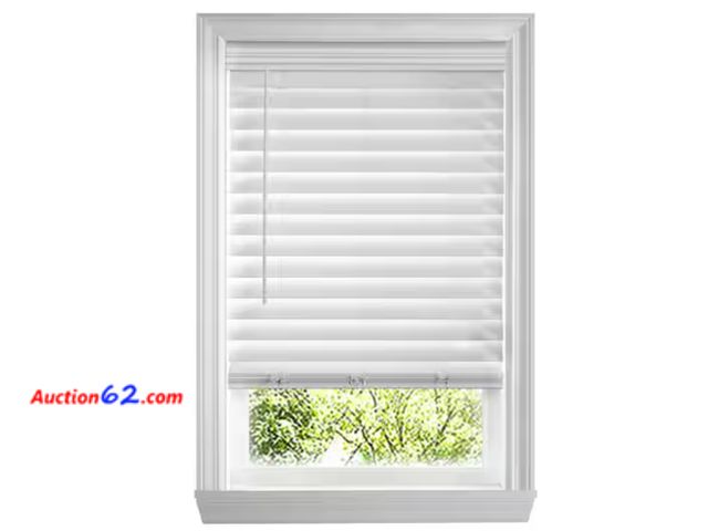 Lot 44-1643e - White Cordless Premium Faux Wood blinds with 2.5 in. Slats - 31 in. W x 48 in. L (Actual Size 30.5 in. W x 48 in. L) Appears New, A basic in...
