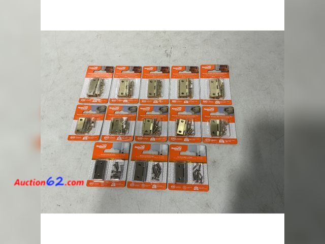 Lot 44-725i - Lot of (13)- (3) in Silver (10) in Gold- National Hardware Hinges - Interior Use, Security Pin Appears New, A basic inspection has been give...