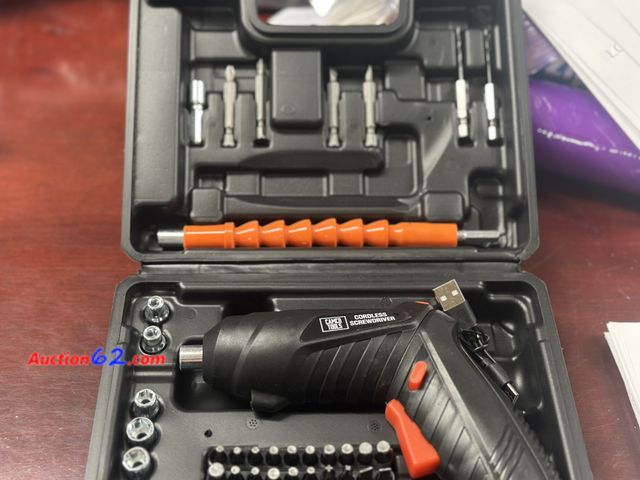 Lot 44-6043g - 4.2 V cordless screwdriver from camco tools. New. Opened for pictures. See All Photo's Tested & Working Never opened, Factory Sealed