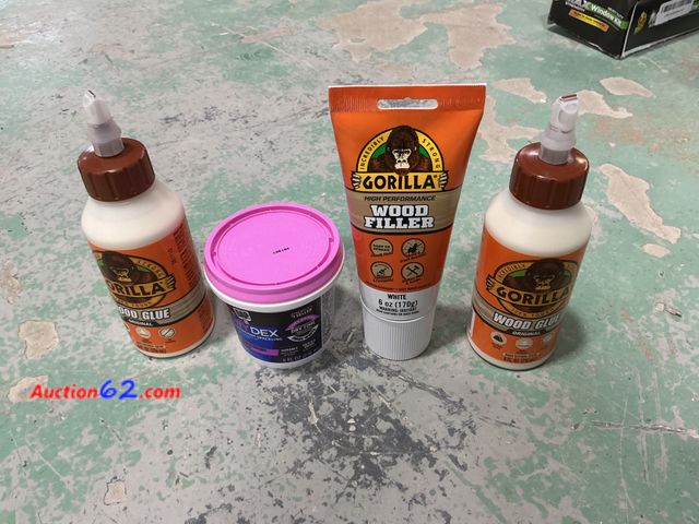 Lot 44-949 - Gorilla Wood Glue, Wood Filler, and DEX Dry Time Heavyweight Spackle Not Tested E-Commerce Return, A basic inspection has been given to this...