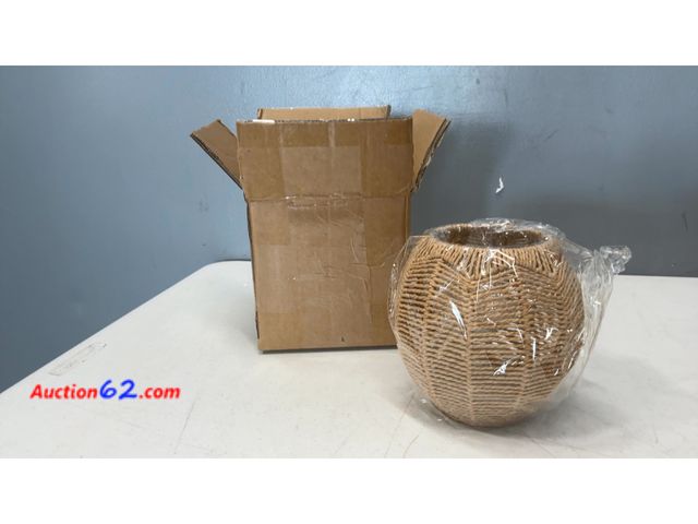 Lot 44-2955e - Woven Rope Basket with Cardboard Box Appears New, A basic inspection has been given to this item. Sold AS-IS. Not Tested See All Photo's