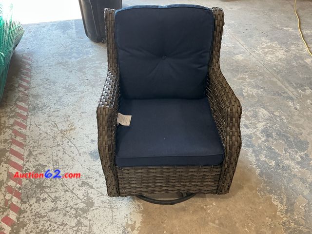 Lot 44-1169g - Lot of (1) Outdoor Patio Swivel Chair E-Commerce Return, A basic inspection has been given to this item. Sold AS-IS. See All Photo's Not Tes...