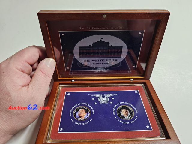 Lot 44-8342q - COLORIZED OBAMA TWO (2) COIN PRESIDENTIAL DOLLAR SET. COMES IN A NICE WOODEN DISPLAY BOX. FROM THE US COMMEMORATIVE GALLERY.-NT