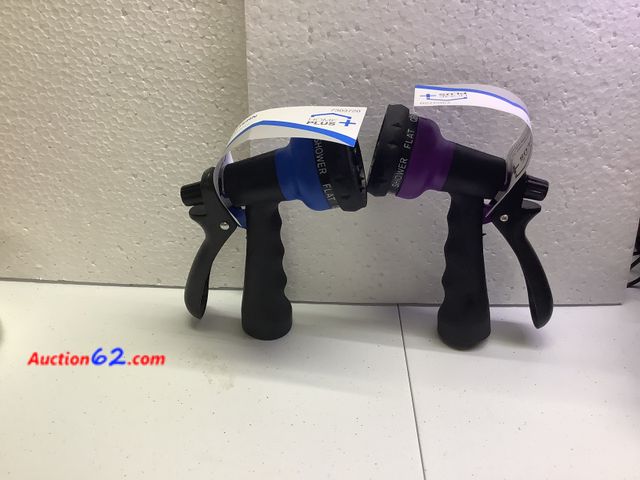 Lot 44-6200e - Two Multi-Pattern Nozzles, Rear Trigger. Appears New, A basic inspection has been given to this item. Sold AS-IS. See All Photo's Not Tested