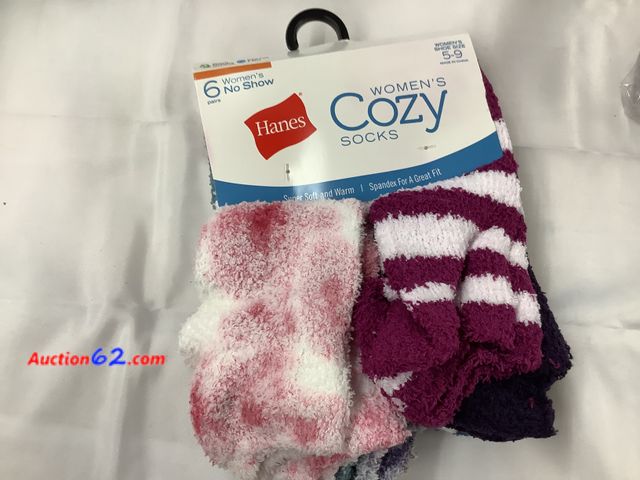 Lot 44-7505p - Hanes women’s no show cozy socks shoe size 5-9. 6 different colors. NEW. See All Photo's Not Tested Never opened, Factory Sealed