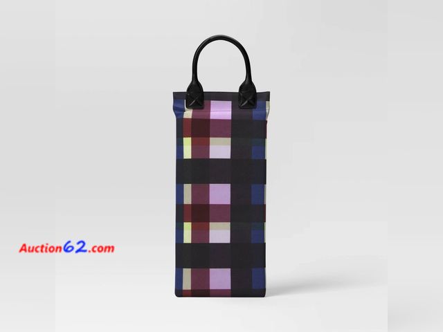 Lot 44-129j - Lot Of 2 - Foam Patterned Garden Kneeler Bold Plaid - Threshold™ Appears New, A basic inspection has been given to this item. Sold AS-IS.