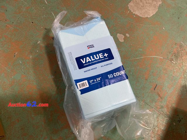 Lot 44-545p - Lot of (5) Disposable Water Proof Pads Appears New, A basic inspection has been given to this item. Sold AS-IS. See All Photo's Not Tested