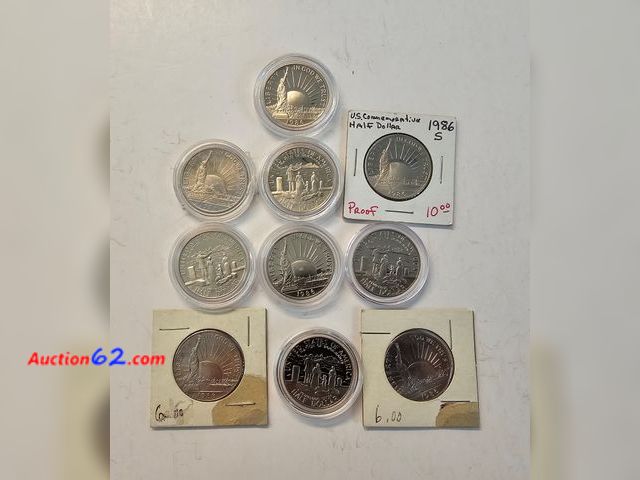 Lot 44-8309v - TEN (10) 1986 STATUE OF LIBERTY/ELLIS ISLAND CLAD HALF DOLLARS. SOME ARE BRILLIANT UNCIRCULATED AND SOME ARE PROOFS.-NT