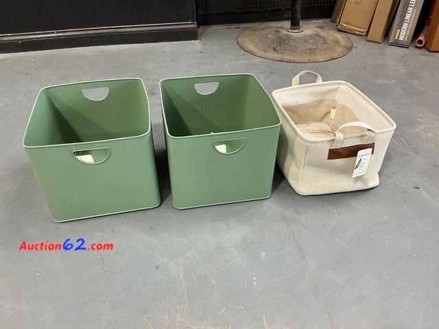 Lot 44-980j - Target Storage Bins - 3 Piece Lot See All Photo's E-Commerce Return, A basic inspection has been given to this item. Sold AS-IS. Not Tested