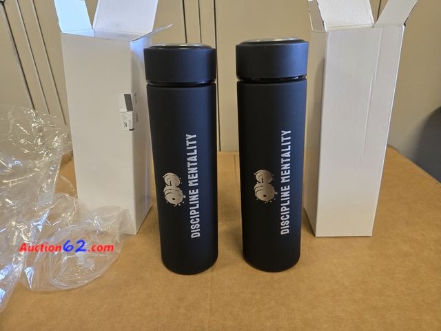 Lot 44-4031w - Lot of 2 Stainless Steel Vacuum Insulated Bottles 500ml - Keep Drinks Cold/Hot for Hours Appears New, A basic inspection has been given to t...