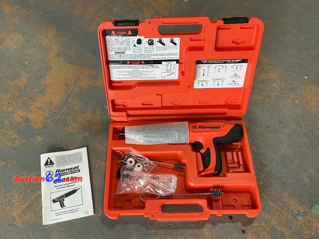 Lot 44-8i - $200 Retail price - Ramset Cobra+ Powder Fastening System - Semi-Automatic, Low Velocity, Piston-Type Not Tested See All Photo's Appears New...