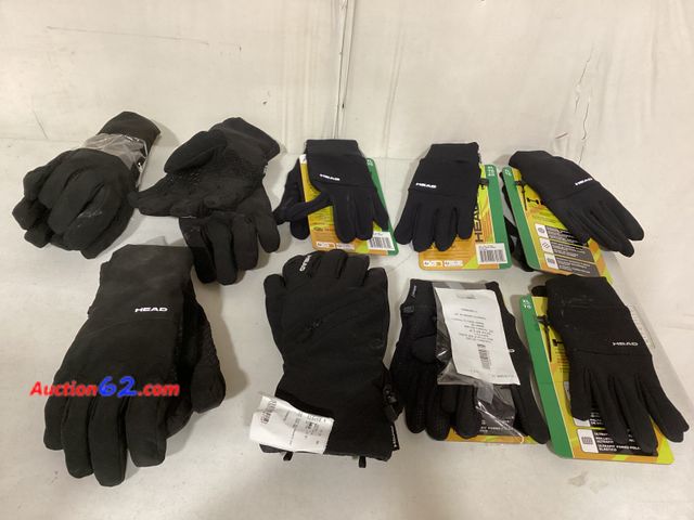 Lot 44-147b - Lot of XL Winter Gloves  2. E-Commerce Return, A basic inspection has been given to this item. Sold AS-IS.