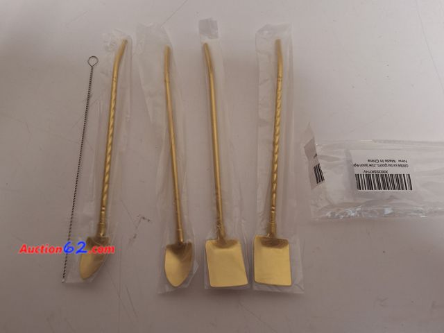 Lot 44-7412r - Lot of (4) Ice Tea straw spoons, 4-piece set  Appears New, A basic inspection has been given to this item. Sold AS-IS. Never opened, Factory...