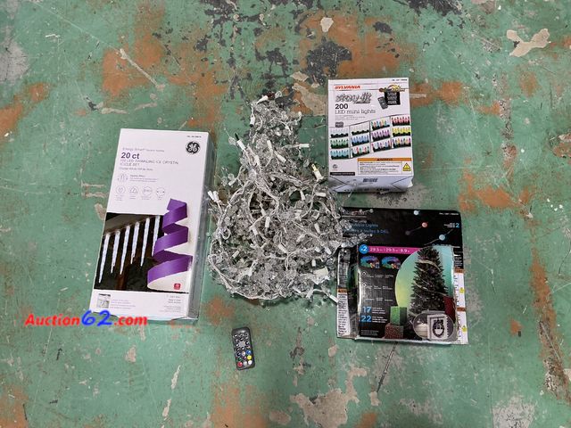 Lot 44-1597b - GE, Sylvania, and unbranded Lights - Icicle, Mini Lights, Bubble Lights, Christmas Lights See All Photo's Not Tested E-Commerce Return, A ba...