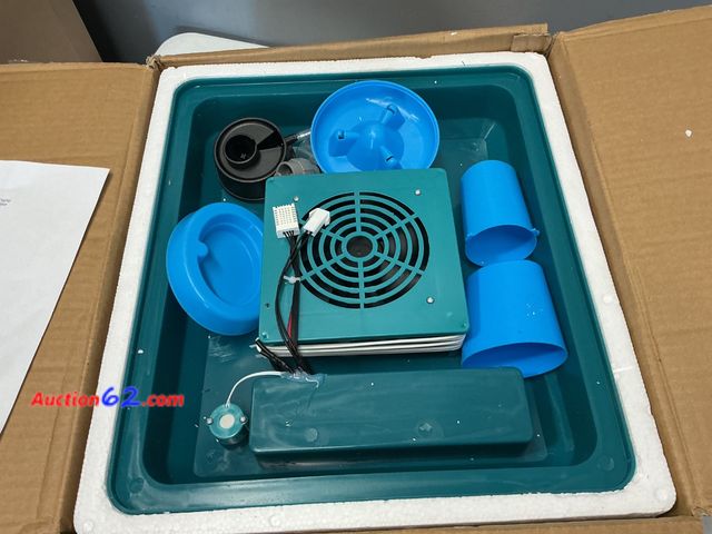 Lot 44-4052f - Incubator Box with Fan and Accessories Appears New, A basic inspection has been given to this item. Sold AS-IS. Not Tested See All Photo's