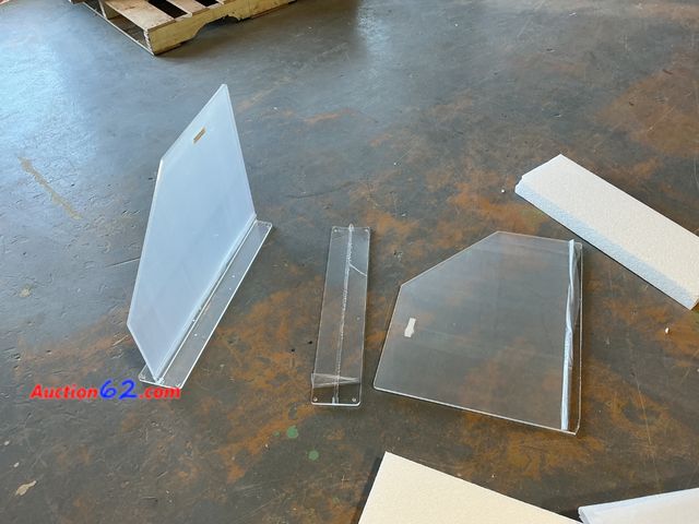 Lot 44-4089a - $99.99 Retail price - Vesici 2 Pcs Clear Acrylic Sink Splash Guard Freestanding Panel Barrier with Easy Reach Cutaway Kitchen Guard Protecti...