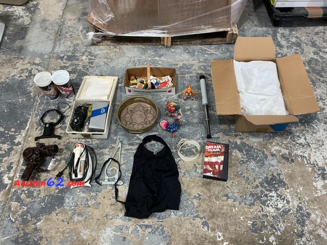 Lot 44-764b - Mix lot of vintage Miscellaneous items  See All Photo's Not Tested