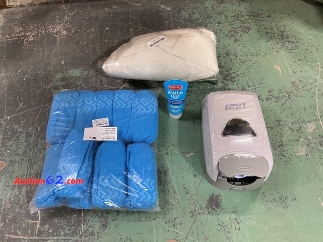 Lot 44-926 - G &amp; F Products Disposable Boots and Shoe Covers - Large, 100 Pcs Not Tested E-Commerce Return, A basic inspection has been given to this...