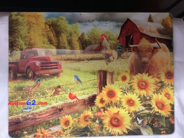 Lot 44-6212w - Tempered glass cutting board. 12x16 artwork by JQ licensing. New. See All Photo's Not Tested Never opened, Factory Sealed