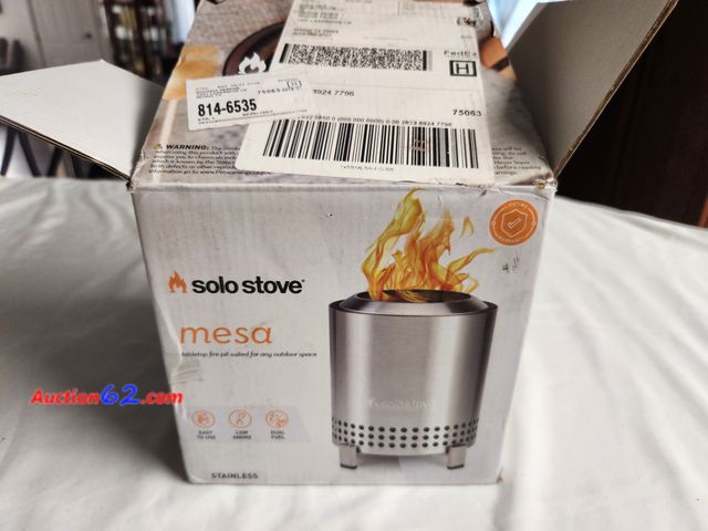 Lot 44-2336b - Solo stove Mesa tabletop fire pit suited for any outdoor space. Easy to use, low smoke, dual fuel. 6.8 in H  5.125 in D. Material mini firew...