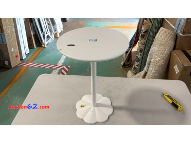 Lot 44-1700w - Room Essentials Pedestal Accent Table White Steel Round Top Not Tested See All Photo's E-Commerce Return, A basic inspection has been given ...