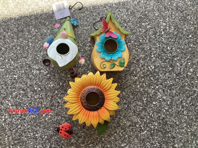 Lot 44-7744j - Lot of (3) metal bird houses.  Appears New, A basic inspection has been given to this item. Sold AS-IS. See All Photo's