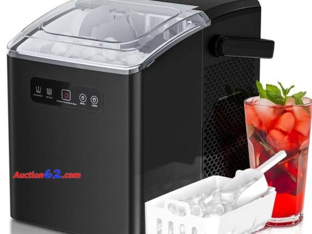 Lot 44-7174j - 8.07 inch 26 lb. Bullet ice counter top portable ice maker, black  Appears New, A basic inspection has been given to this item. Sold AS-IS. ...