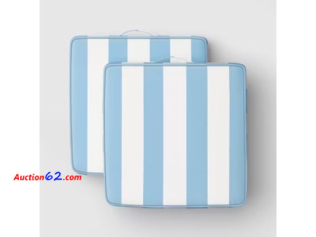 Lot 44-100f - Set of 2 Blue and White Striped Cushions See All Photo's Appears New, A basic inspection has been given to this item. Sold AS-IS.