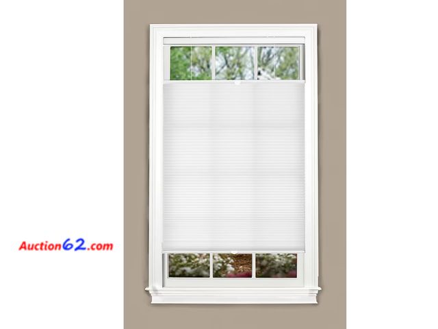 Lot 44-4016b - allen + roth 32-in x 64-in White Light Filtering Cordless Top-Down/Bottom-Up Cellular Shade Appears New, A basic inspection has been given t...