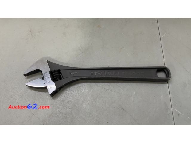 Lot 44-1900a - STAHLWILLE 10" Adjustable Wrench Chrome Vanadium 4006 See All Photo's Not Tested E-Commerce Return, A basic inspection has been given to thi...