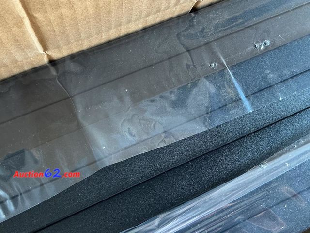 Lot 44-266M - HZIU 50 Pack 36" Deck Balusters，Stainless Steel Deck Railing Kit See All Photo's E-Commerce Return, A basic inspection has been given to thi...