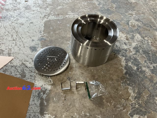 Lot 44-1134p - Lot off(1) Unknown Item- Missing Parts E-Commerce Return, A basic inspection has been given to this item. Sold AS-IS. See All Photo's Not Te...